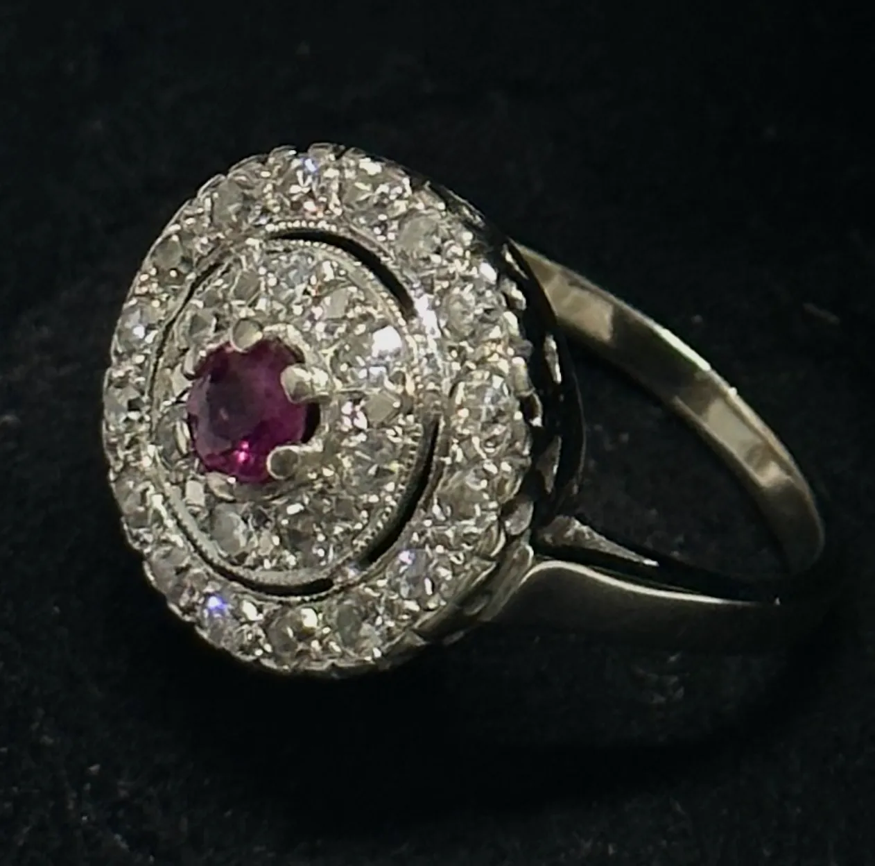 0,72 CT DIAMONDS AND 0,2 CT RUBY 14k WHITE GOLD Rings - $30 APR w/ CoA!!!!!!!!!!