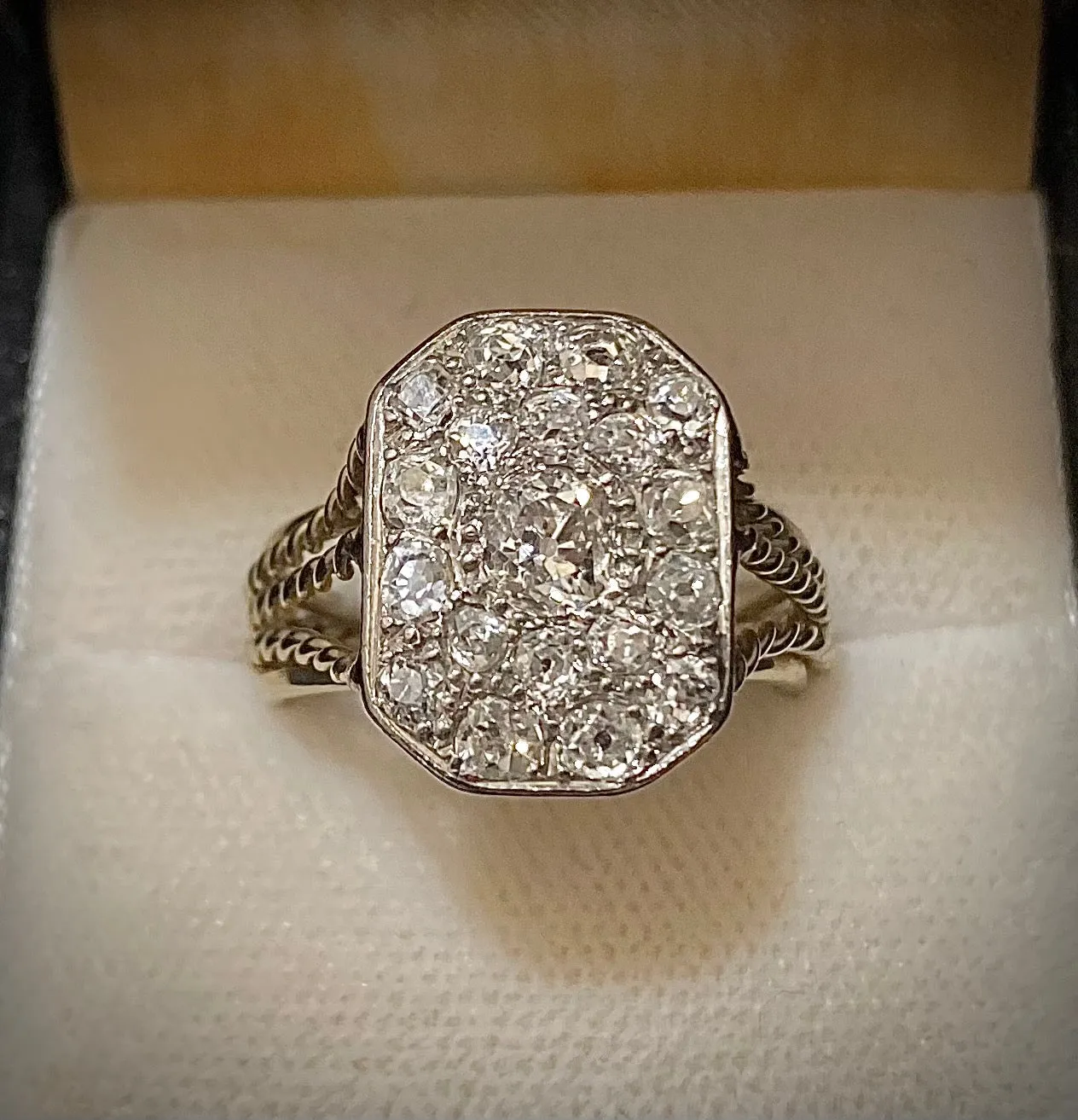 1900's Antique Design Solid White Gold with Old Mine Diamonds Ring - $16K Appraisal Value w/CoA}