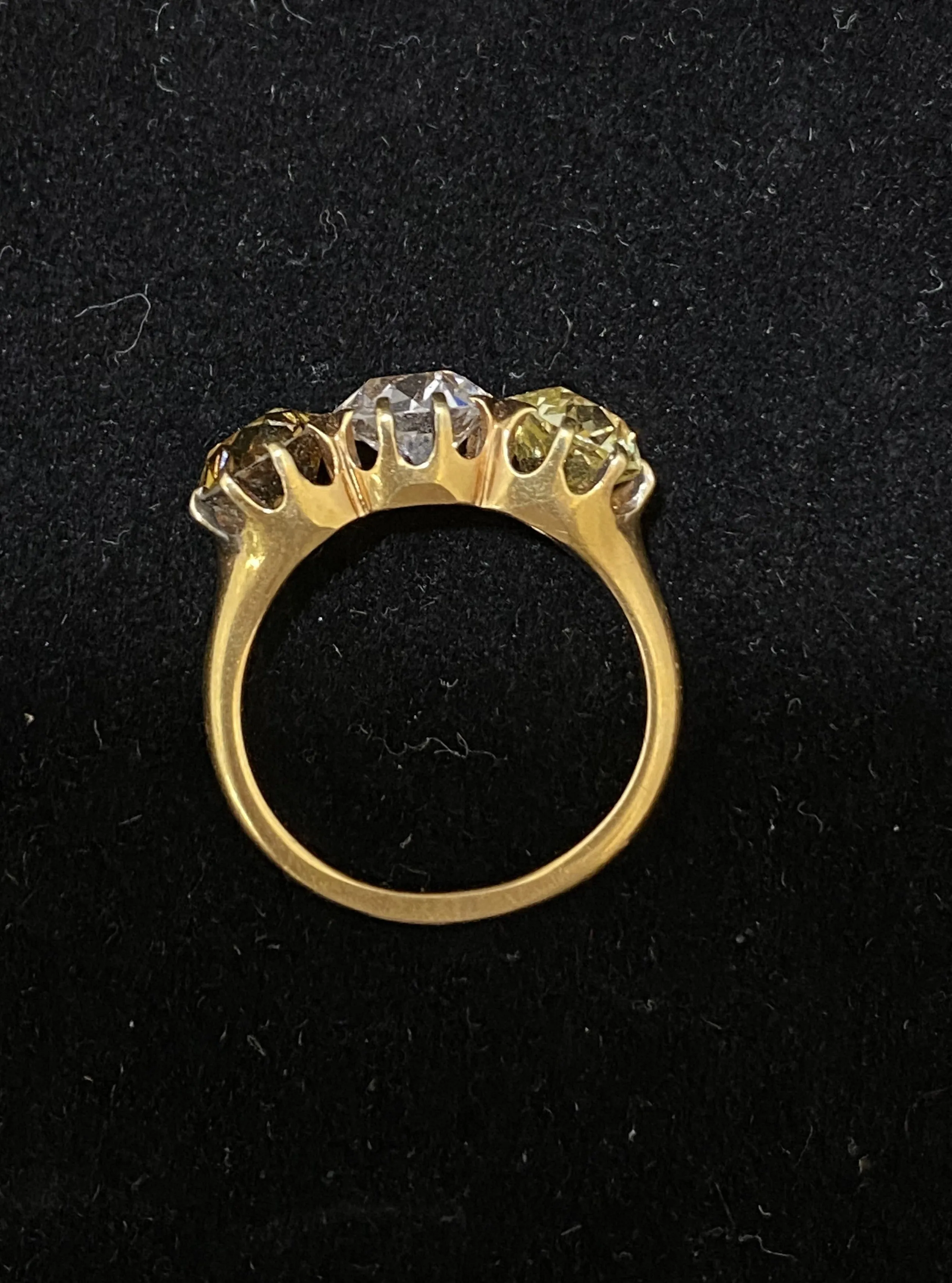 1920's Antique Design SYG 3-Color Stone Diamond Ring - $60K Appraisal Value w/CoA}