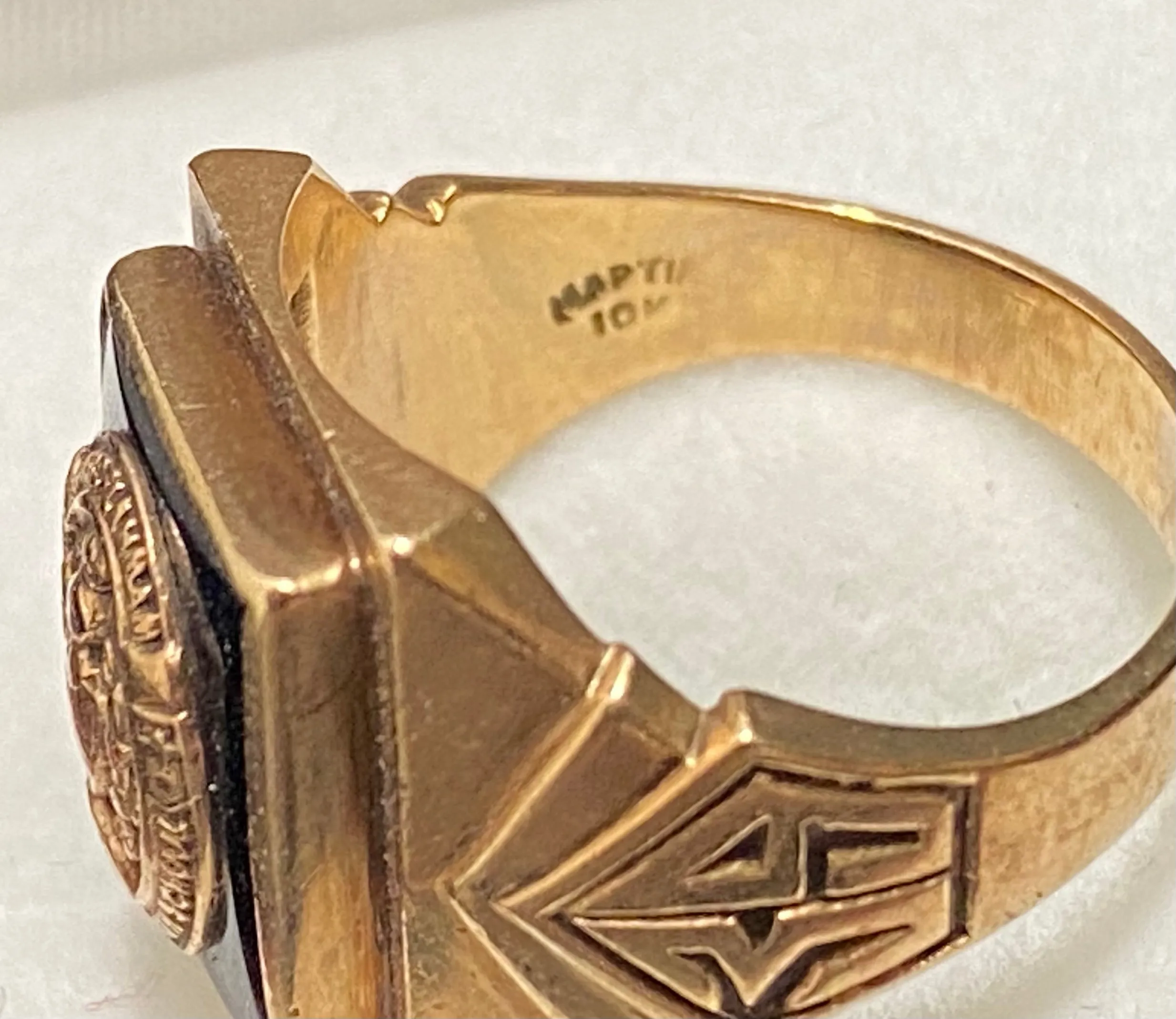 1939 West Philadelphia High School Ring in Solid Yellow Gold with Onyx - $8K Appraisal Value w/CoA}