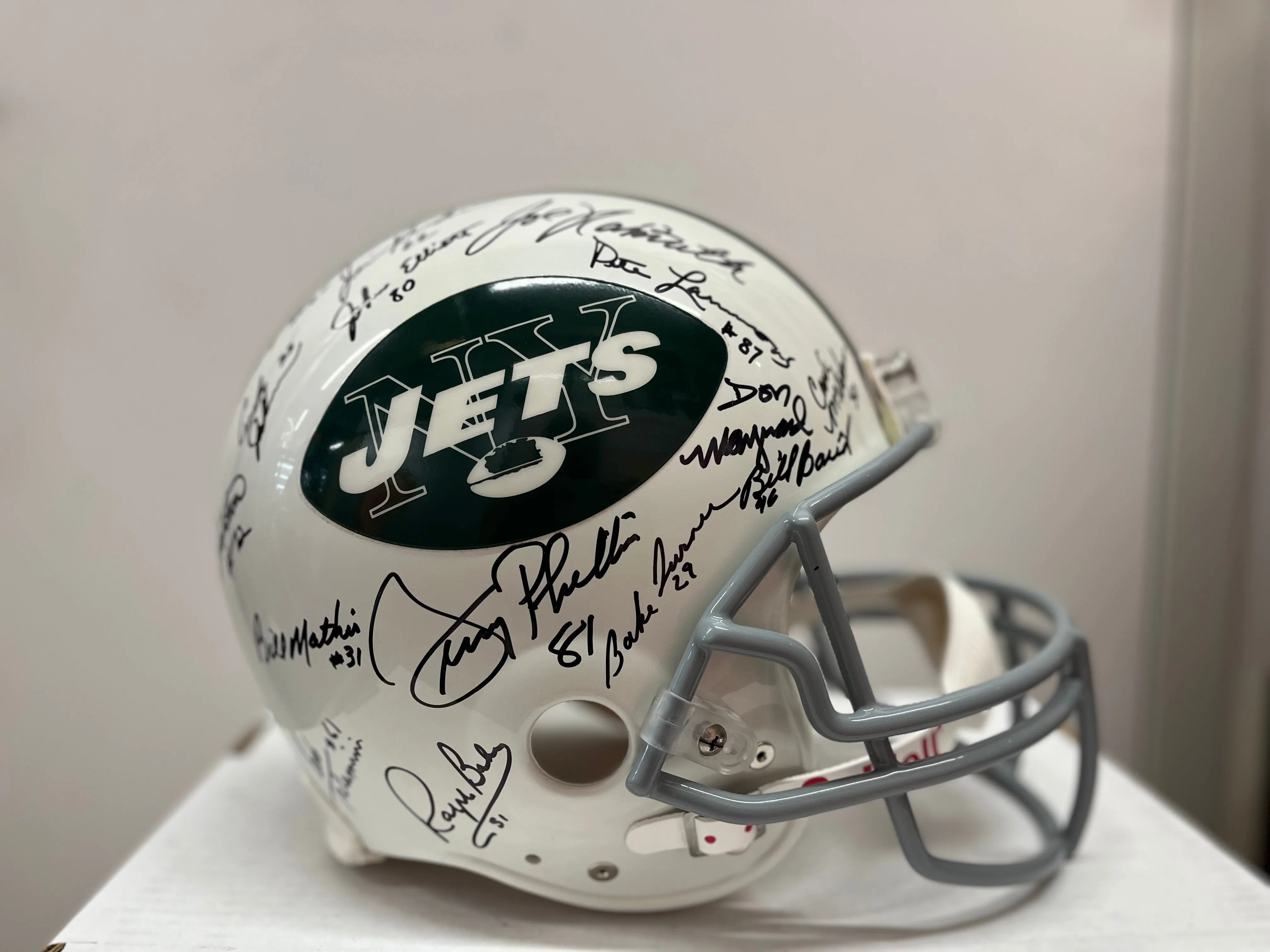 1969 Vintage Jets Authentic Pro-Line Helmet Team Signed by 24 - $10K APR w/ COA!