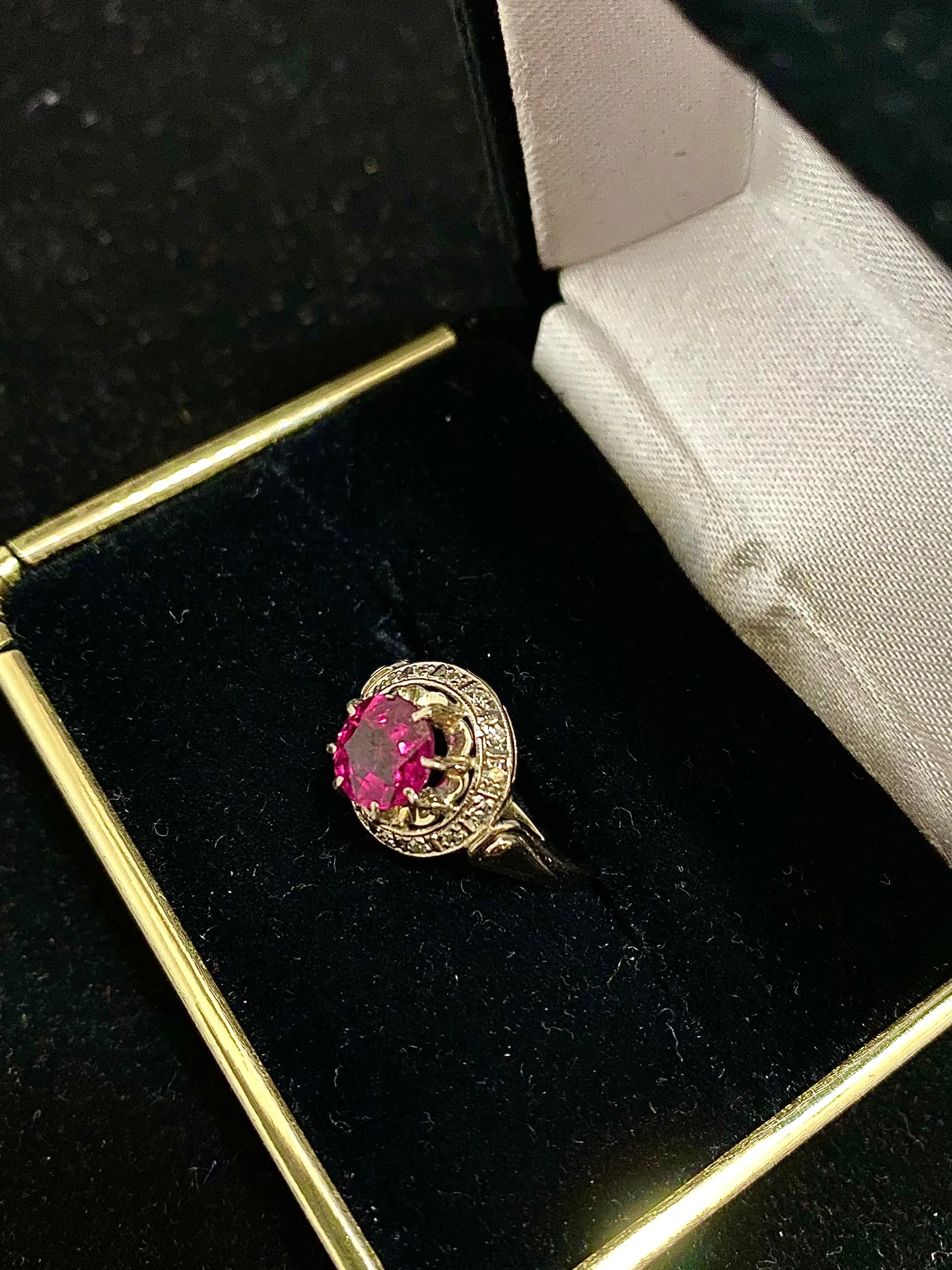 Antique Designer 18K White Gold Ruby & Diamond Ring - $15K Appraisal Value w/ CoA }