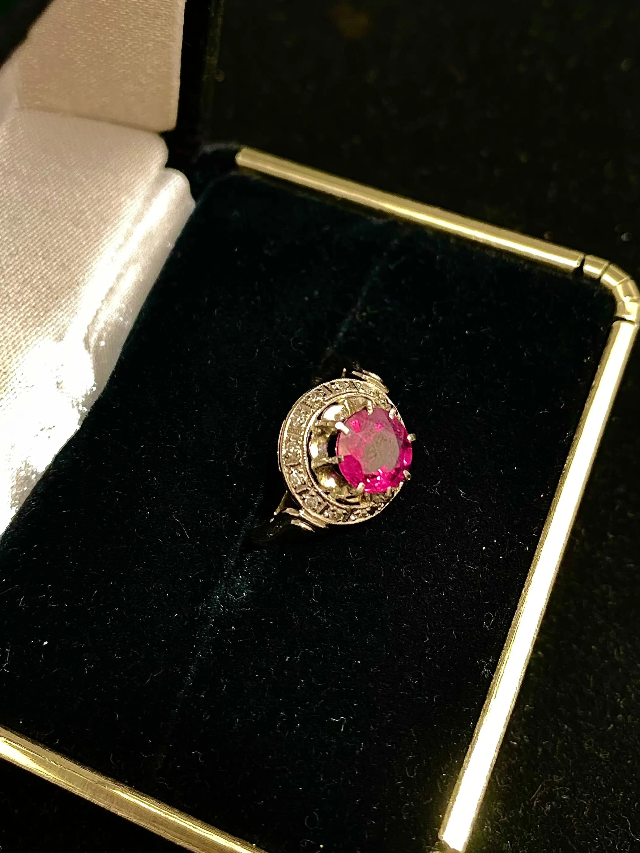 Antique Designer 18K White Gold Ruby & Diamond Ring - $15K Appraisal Value w/ CoA }