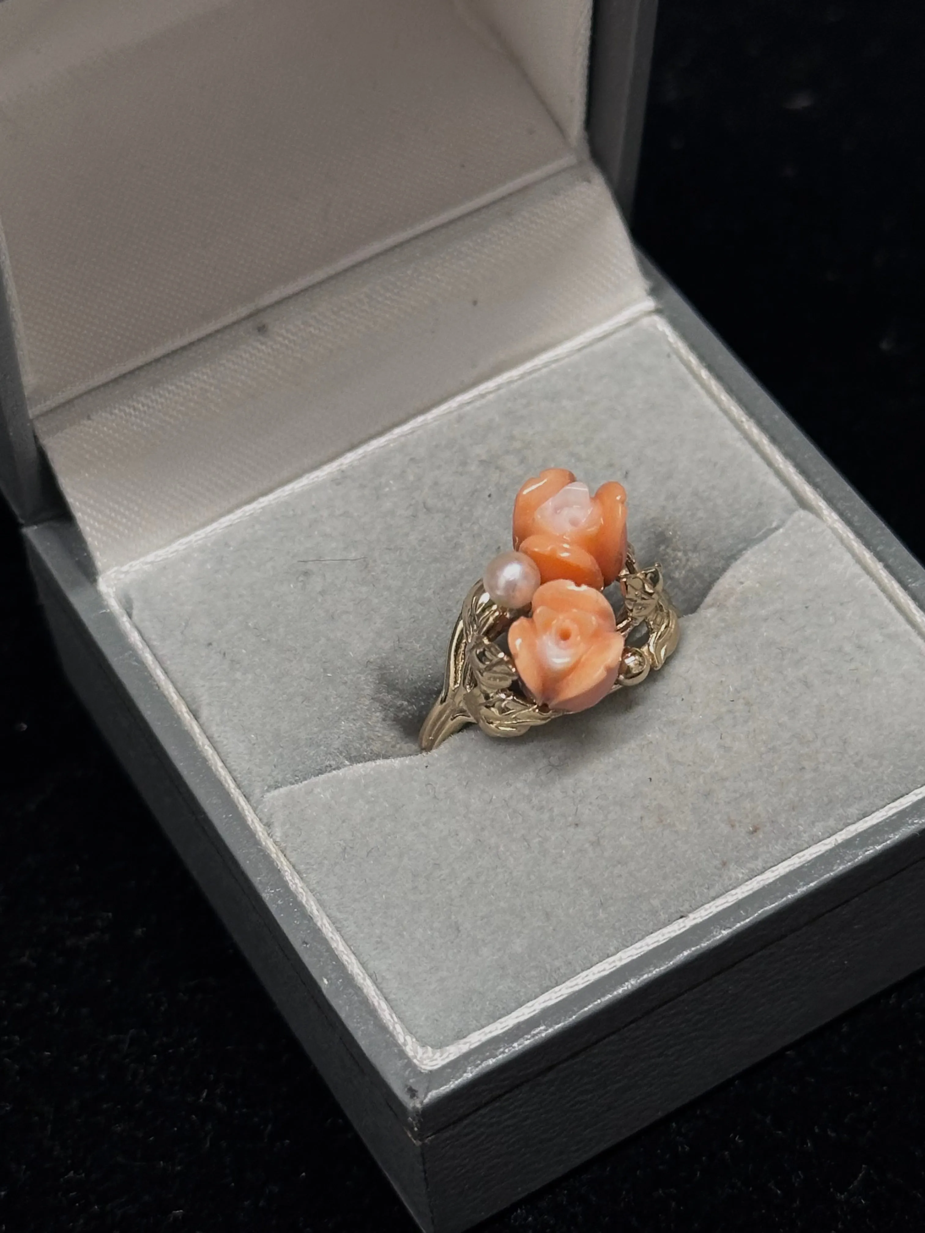 ANTIQUE DESIGNER LADIES CORAL STONE YELLOW GOLD SETTING RING - $10K APR w/ CoA!!