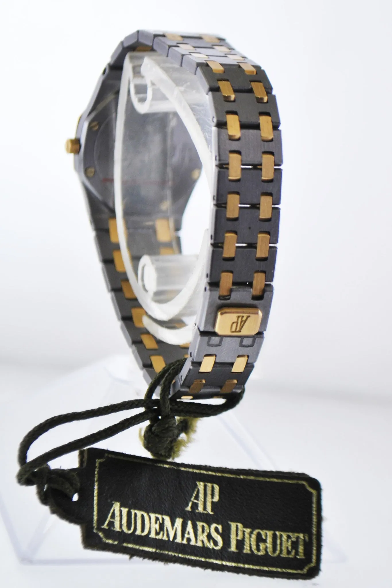 AUDEMARS PIGUET Royal Oak Wristwatch Octagonal Bezel in 18K Rose Gold & Titanium - $40K VALUE
