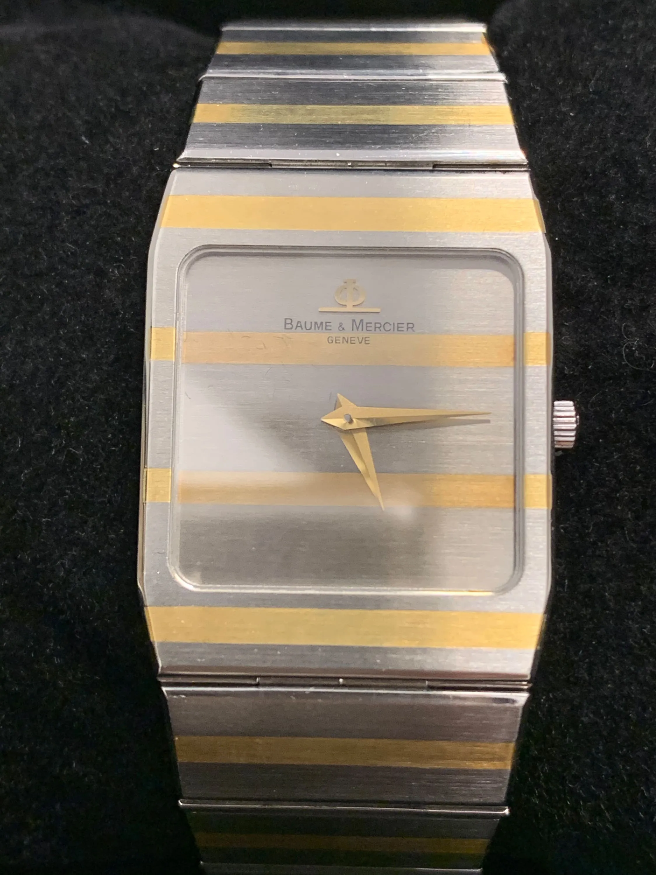 BAUME & MERCIER Vintage c. 1980s 18K Gold Striped Wristwatch - $10K APR Value w/ CoA!