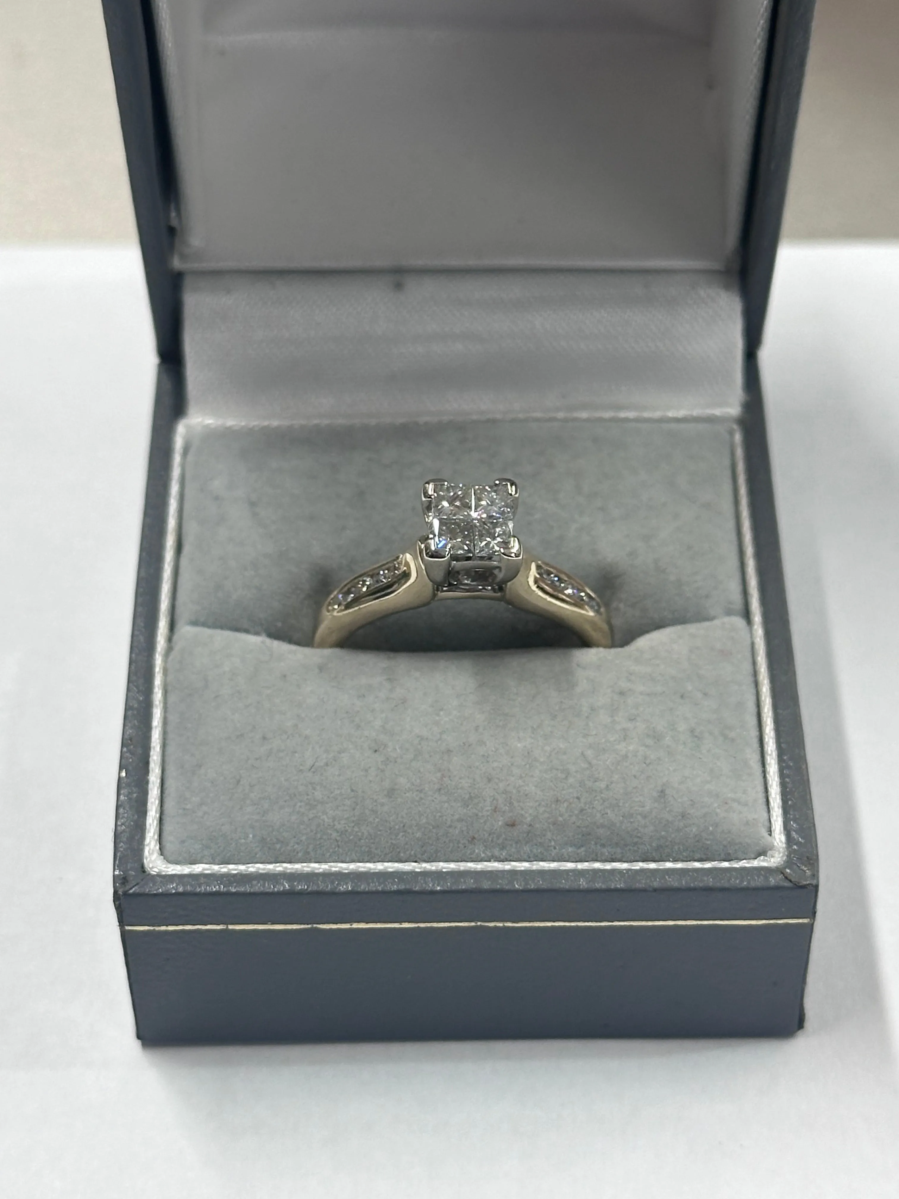 BEAUTIFUL ANTIQUE DESIGNER DIAMOND YELLOW GOLD RING - $13K  APR w/ CoA!!!!!!!!!!
