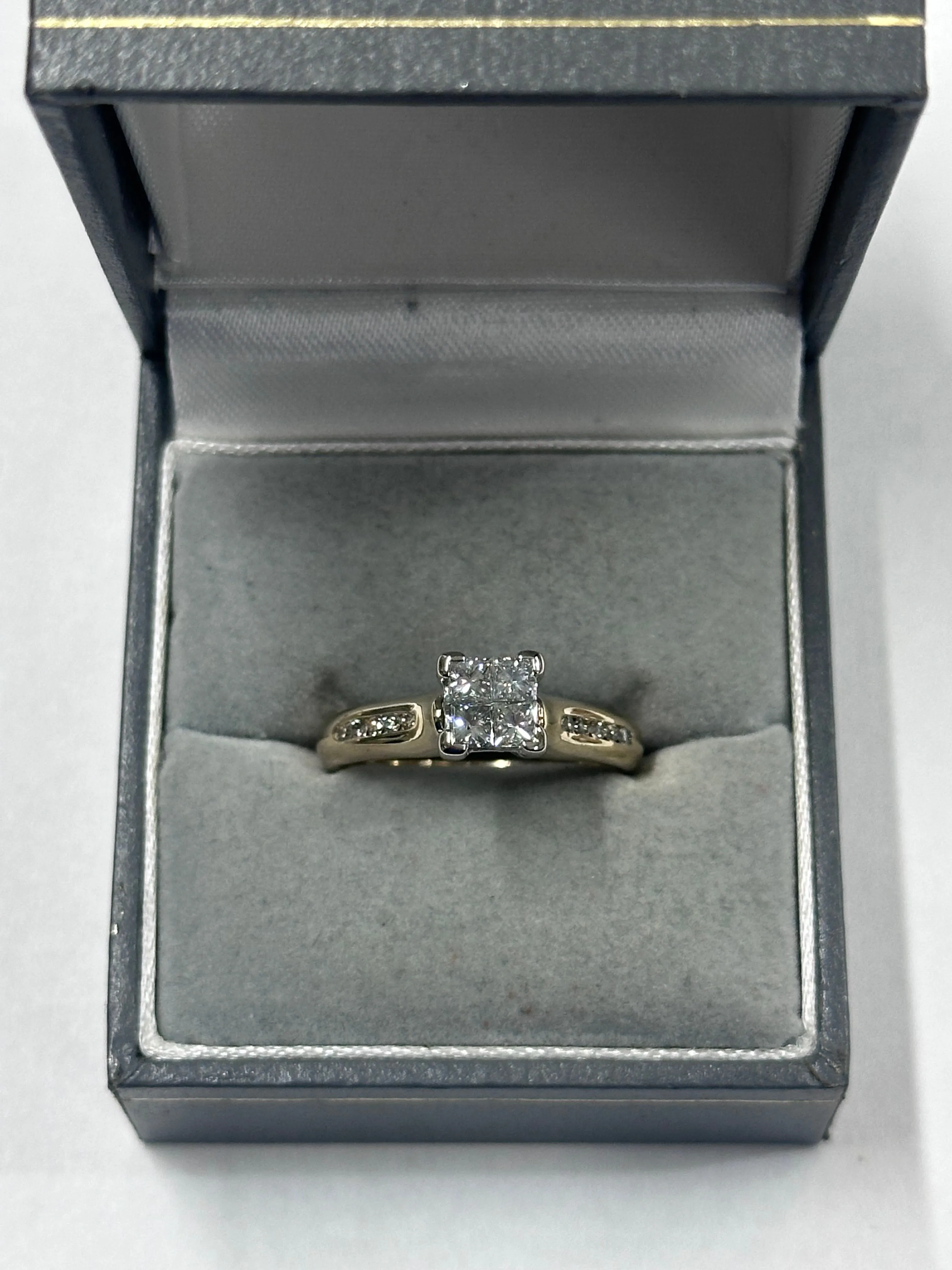 BEAUTIFUL ANTIQUE DESIGNER DIAMOND YELLOW GOLD RING - $13K  APR w/ CoA!!!!!!!!!!