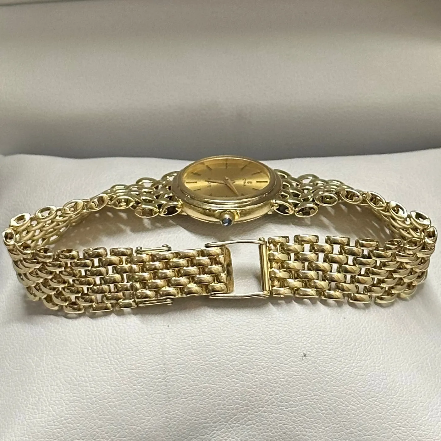 Beautiful CYMA Brand New 14K Solid Yellow Gold Ladies Watch - $12K APR w/ COA!!!