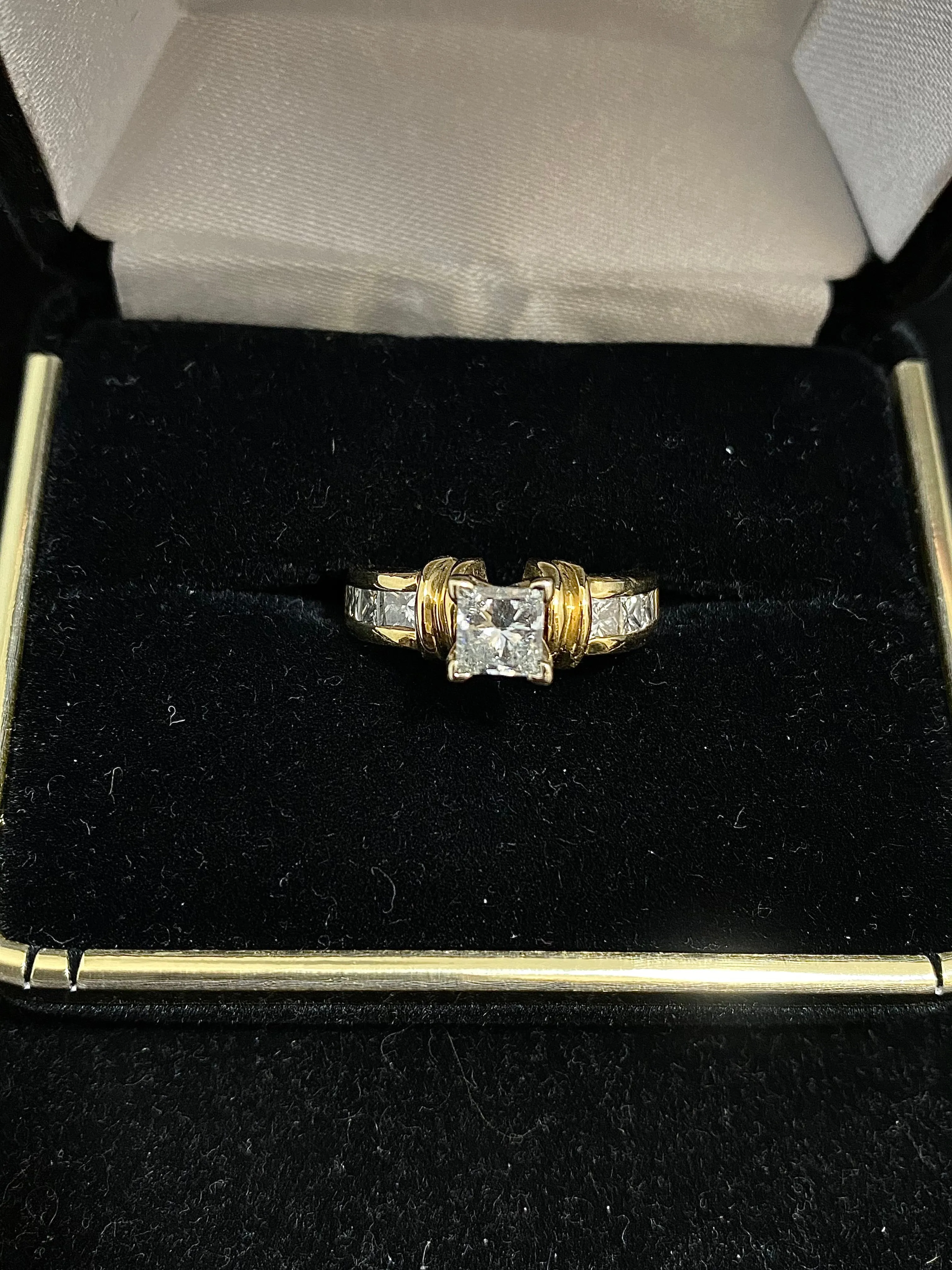 BEAUTIFUL Designer Solid Yellow Gold Princess-Cut Diamond Engagement Ring - $15K Appraisal Value w/ CoA }