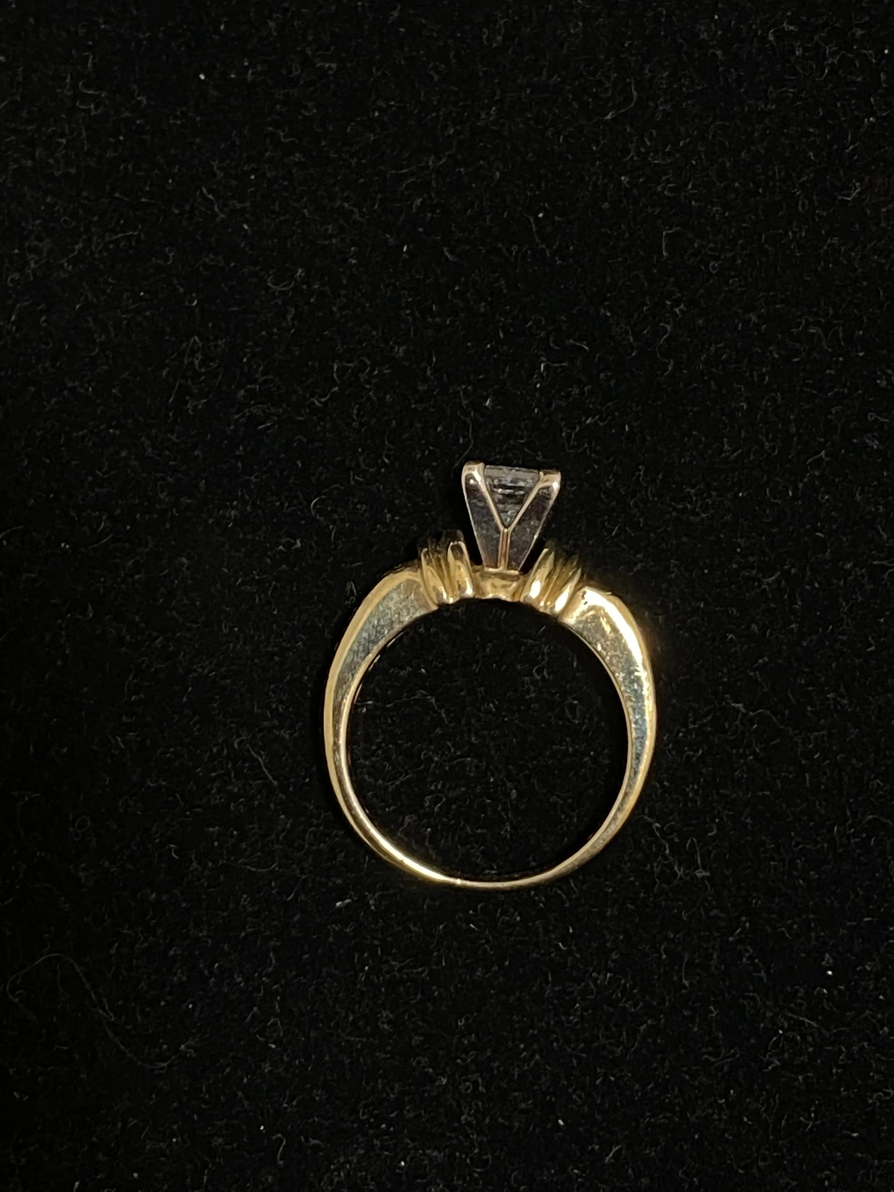 BEAUTIFUL Designer Solid Yellow Gold Princess-Cut Diamond Engagement Ring - $15K Appraisal Value w/ CoA }