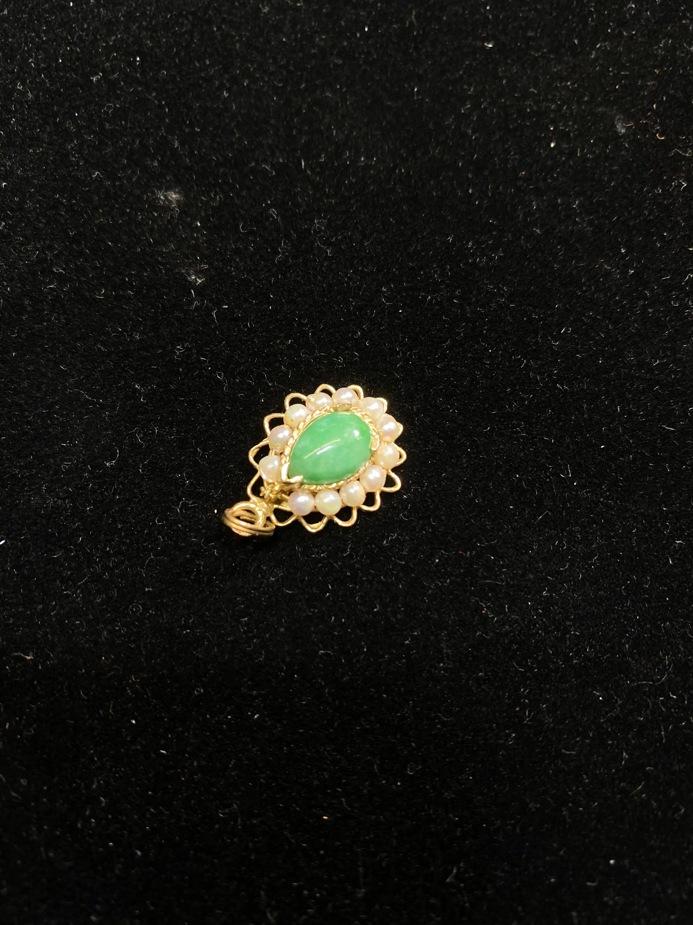 Beautiful Jade SYG Pendant with 12 Pearls - $6K Appraisal Value w/ CoA! }