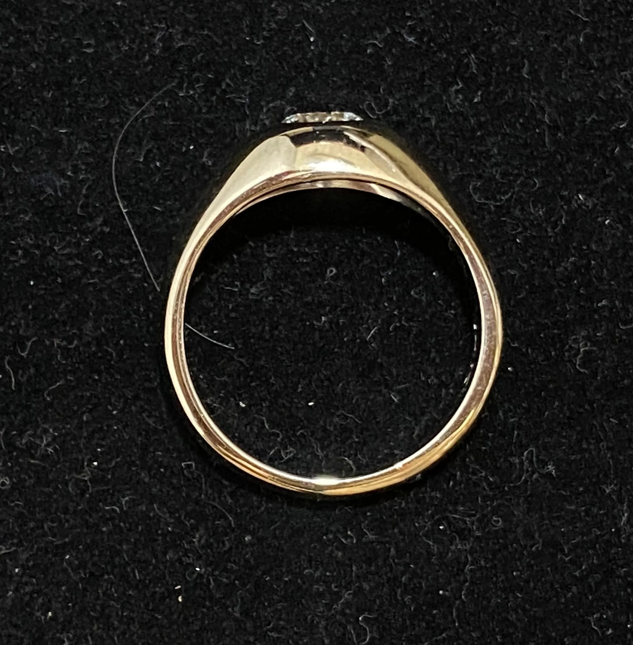 Beautiful Solid White Gold 1 Ct. Diamond Ring - $20K Appraisal Value w/CoA}