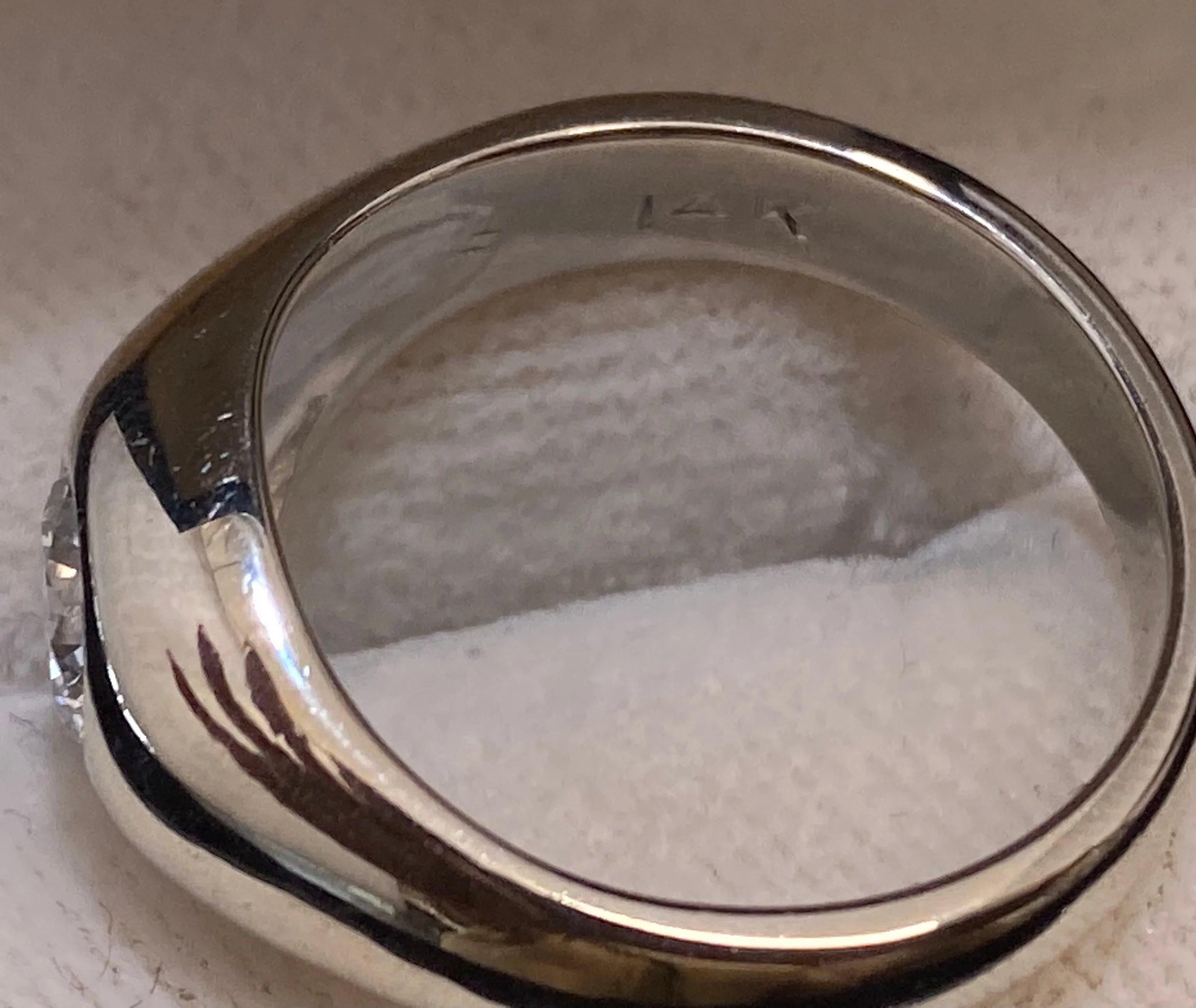 Beautiful Solid White Gold 1 Ct. Diamond Ring - $20K Appraisal Value w/CoA}