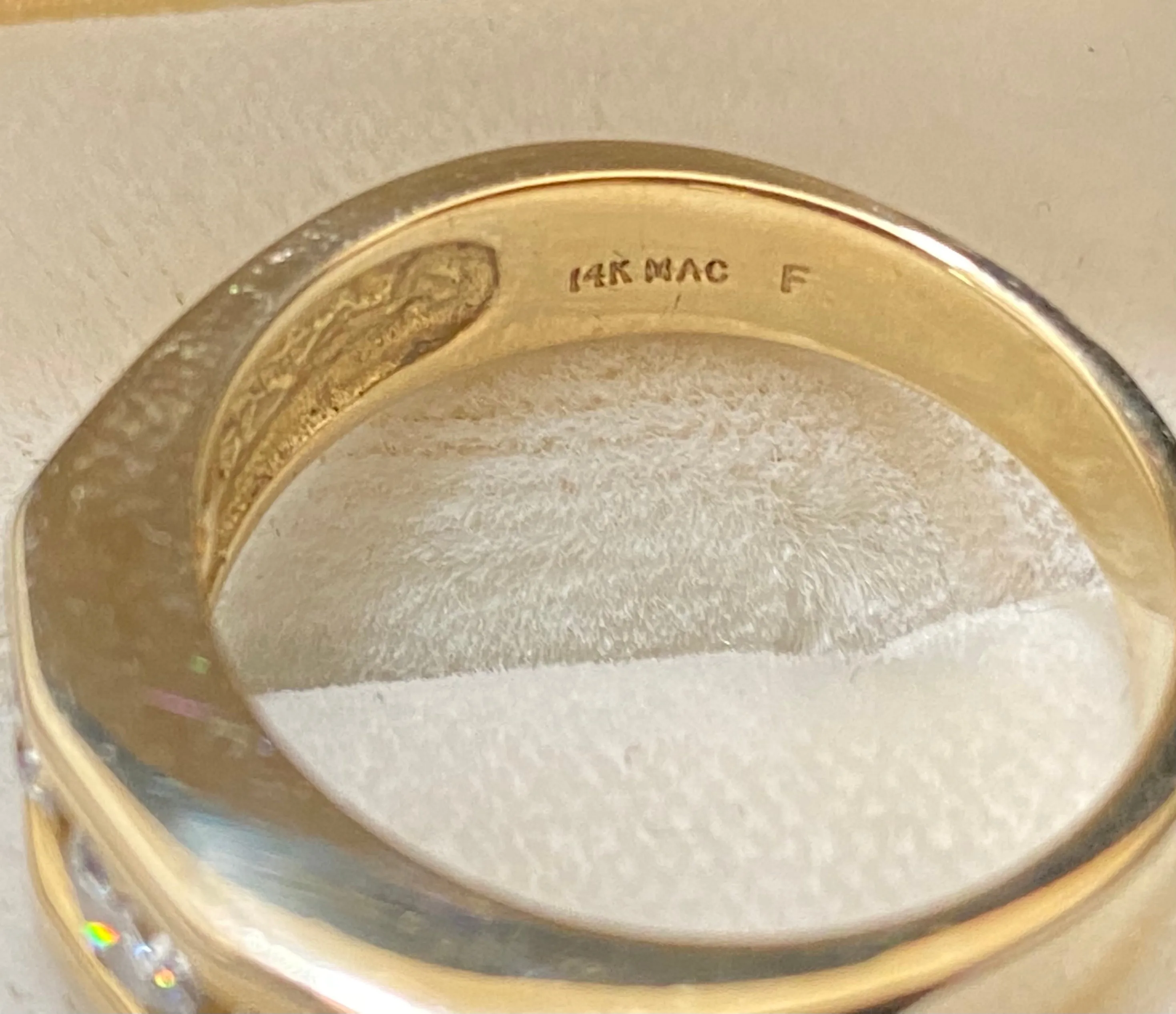 Beautiful Solid Yellow Gold 3-Diamond Channel-set Ring - $12K Appraisal Value w/CoA}