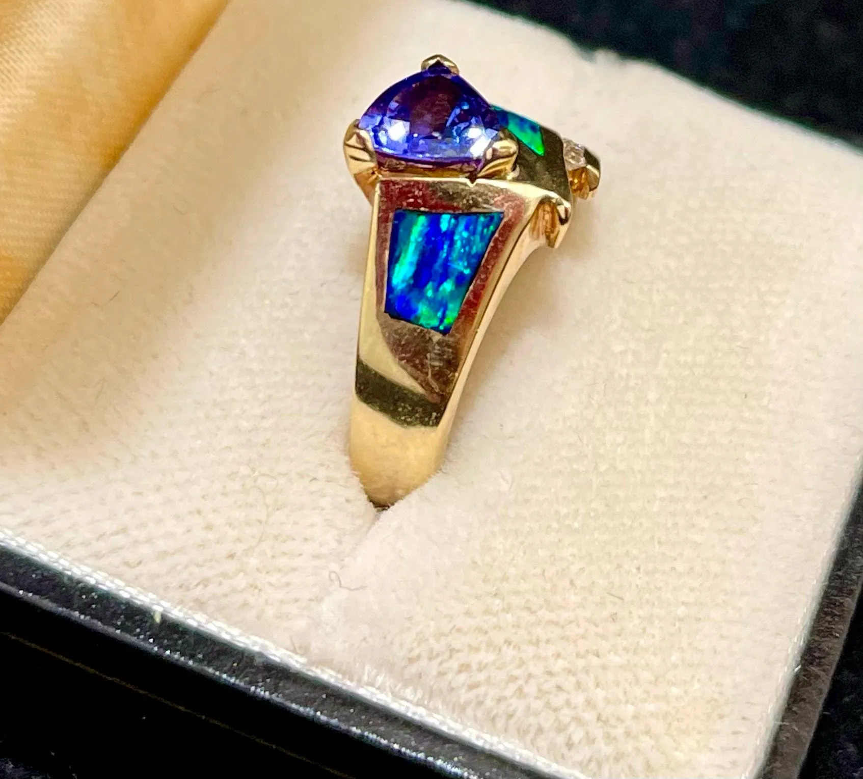 Beautiful SYG Tanzanite, Diamonds & Blue Opal Ring - $15K APR Value w/CoA}