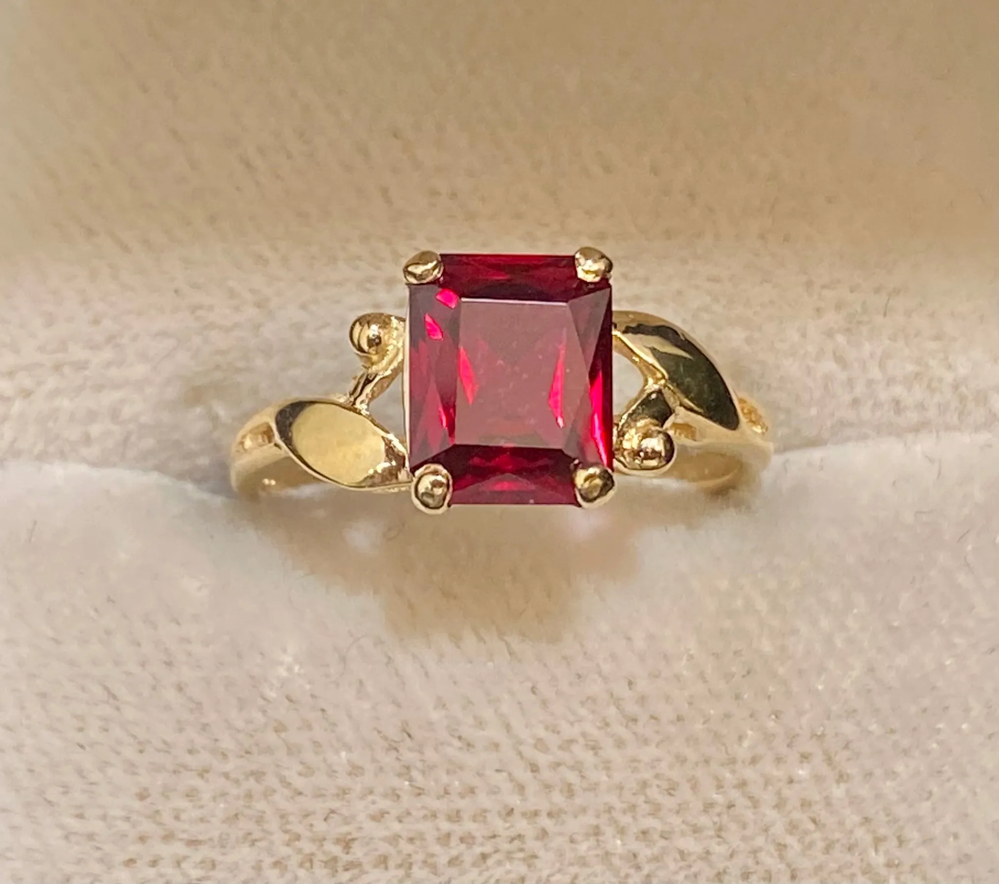 Beautiful Unique Solid Yellow Gold Rubellite Ring - $3K Appraisal Value w/CoA}