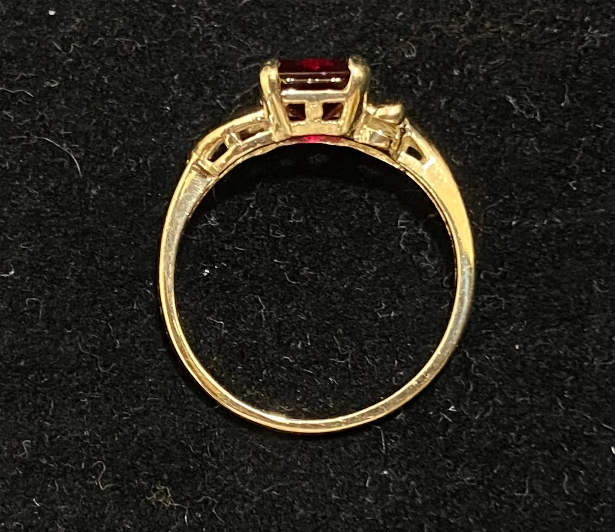 Beautiful Unique Solid Yellow Gold Rubellite Ring - $3K Appraisal Value w/CoA}