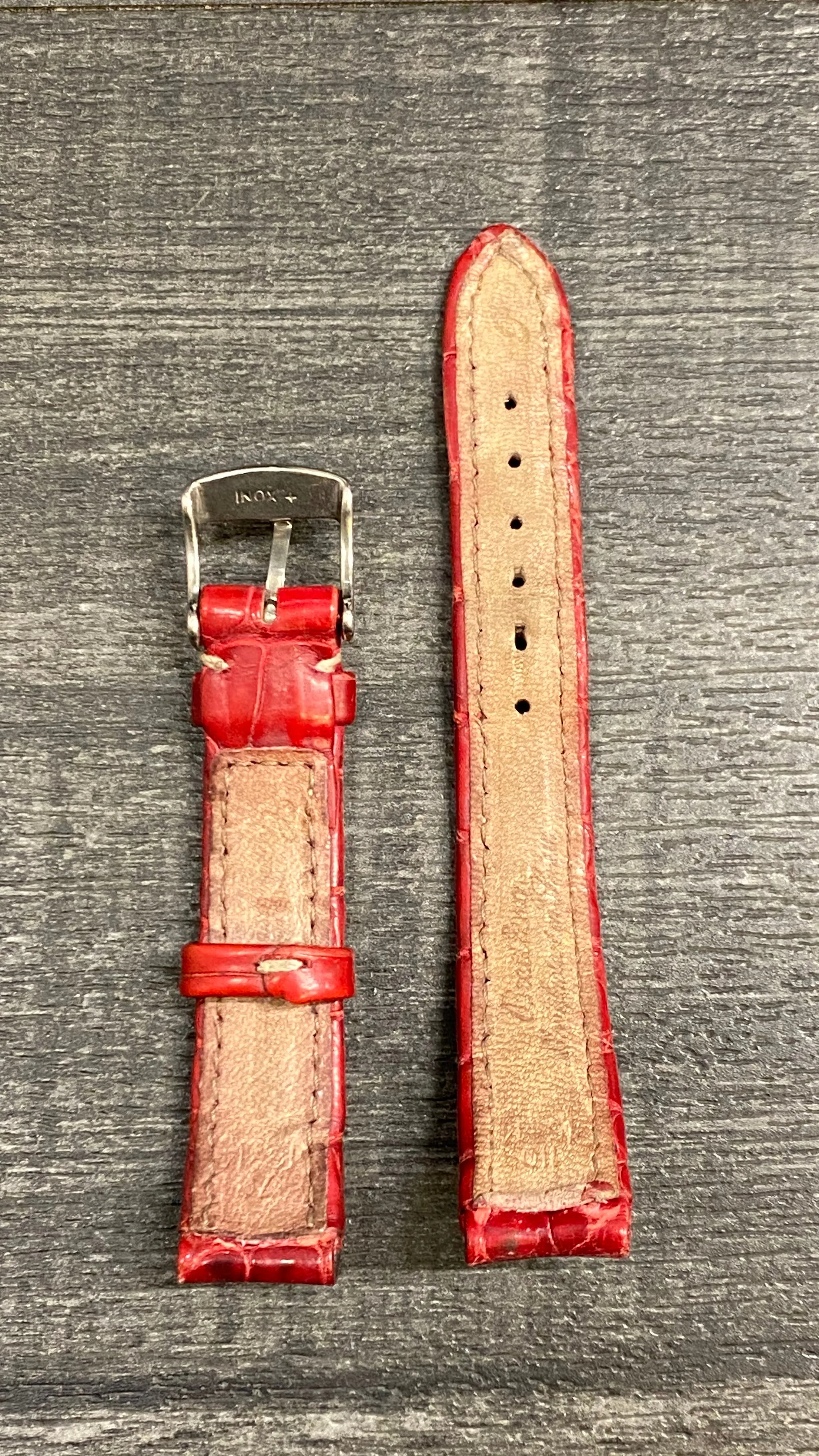 BREITLING Red Padded Crocodile Leather Watch Strap - $650 APR VALUE w/ CoA! ✓