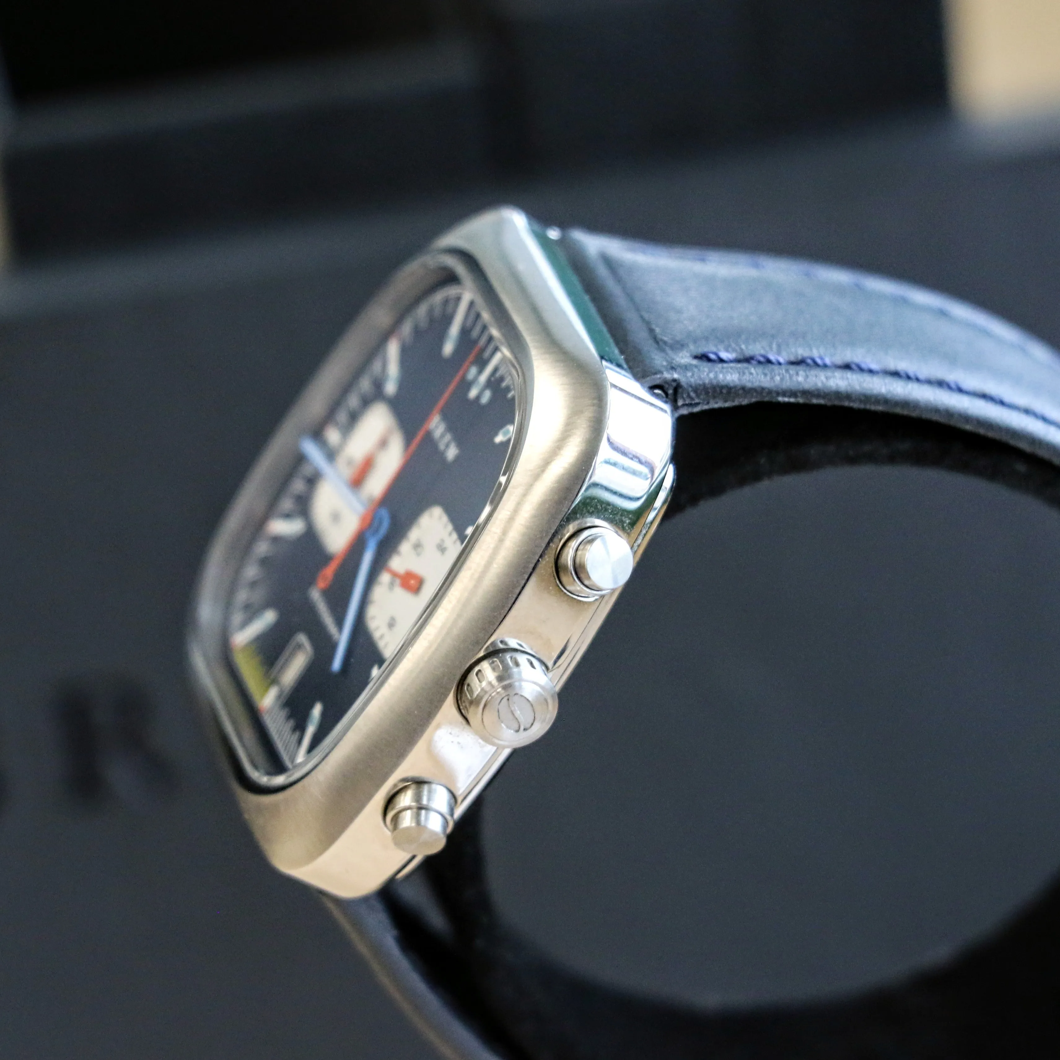 BREW Retrograph - Technicolor Watch Date Indicator - Full Kit   Extra Box w/ Extra Stainless-Steel Bracelet