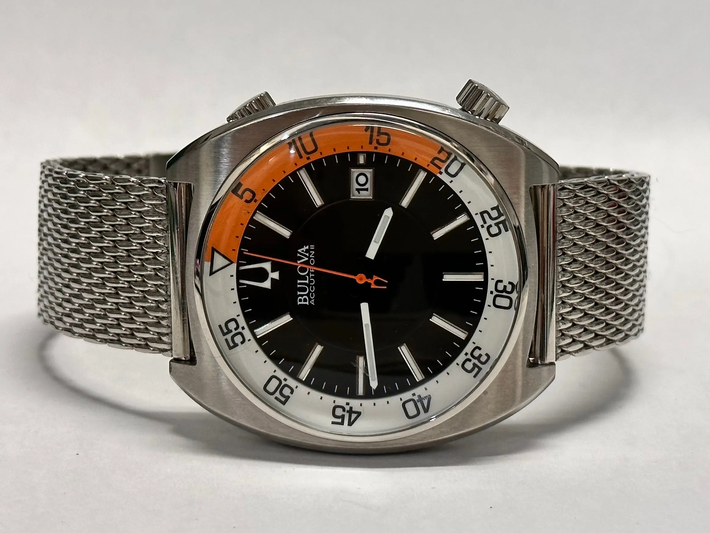 BULOVA ACCUTRON II Men's XL Wristwatch - $3K APR Value w/ CoA!