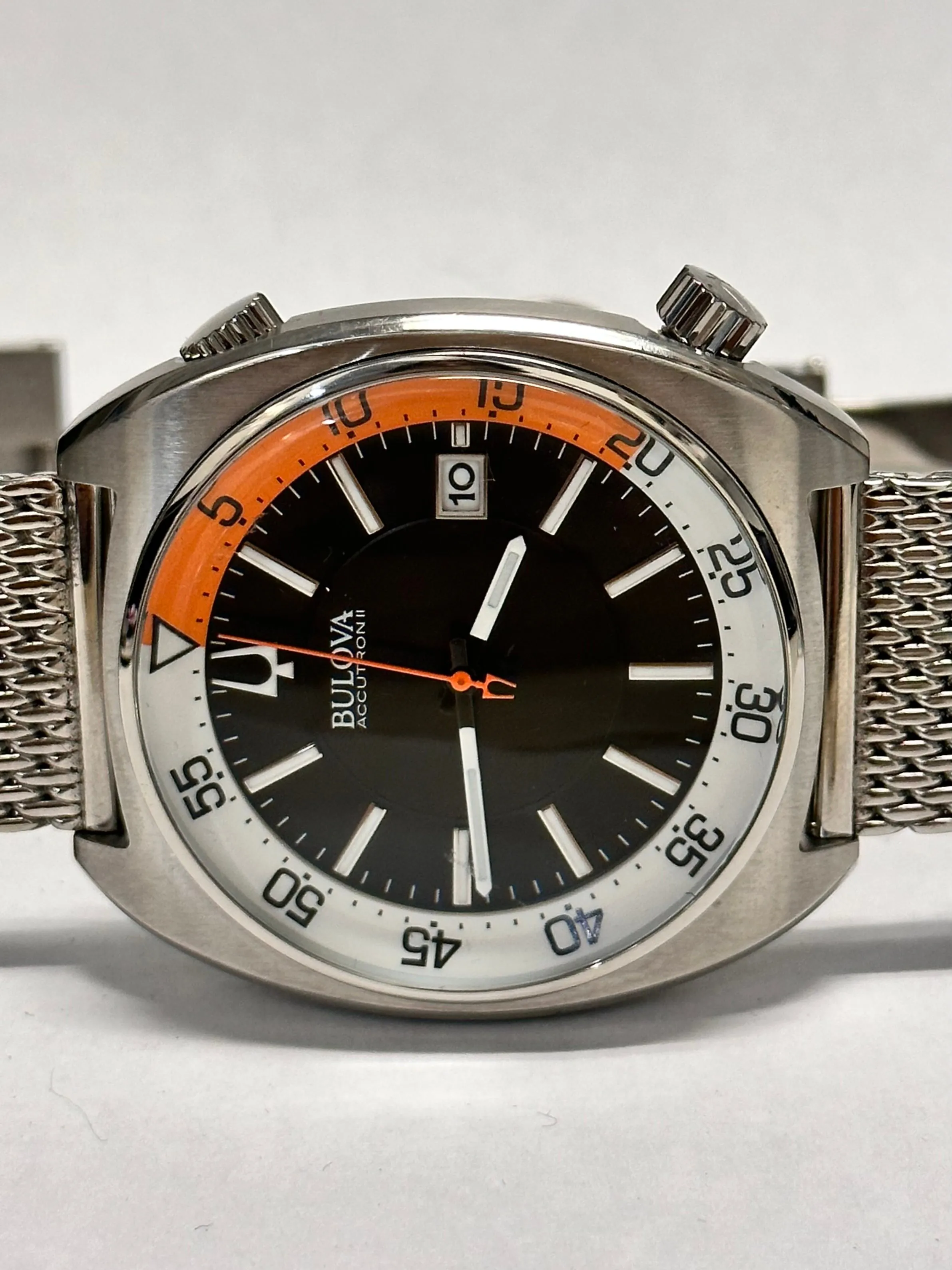 BULOVA ACCUTRON II Men's XL Wristwatch - $3K APR Value w/ CoA!