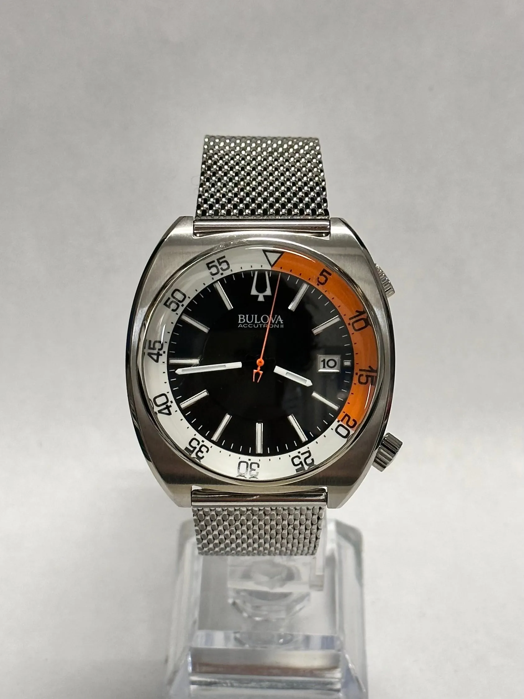 BULOVA ACCUTRON II Men's XL Wristwatch - $3K APR Value w/ CoA!