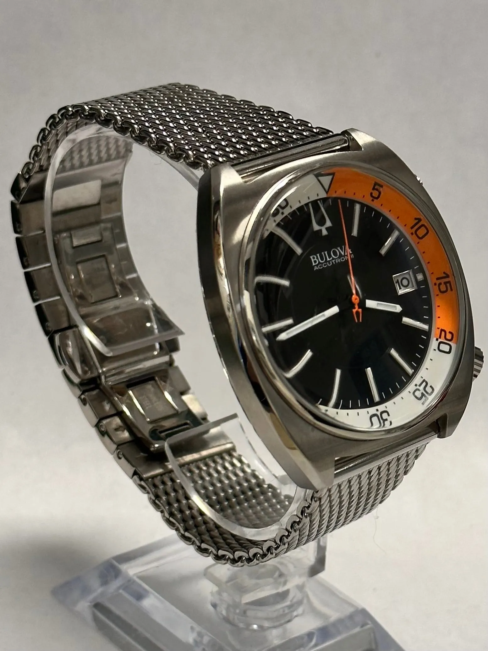 BULOVA ACCUTRON II Men's XL Wristwatch - $3K APR Value w/ CoA!