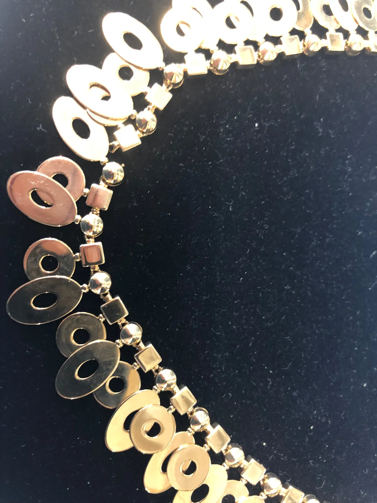 BVLGARI NECKLACE, 18 K YELLOW GOLD, C 20TH CENTURY, ITALY, APR $20K