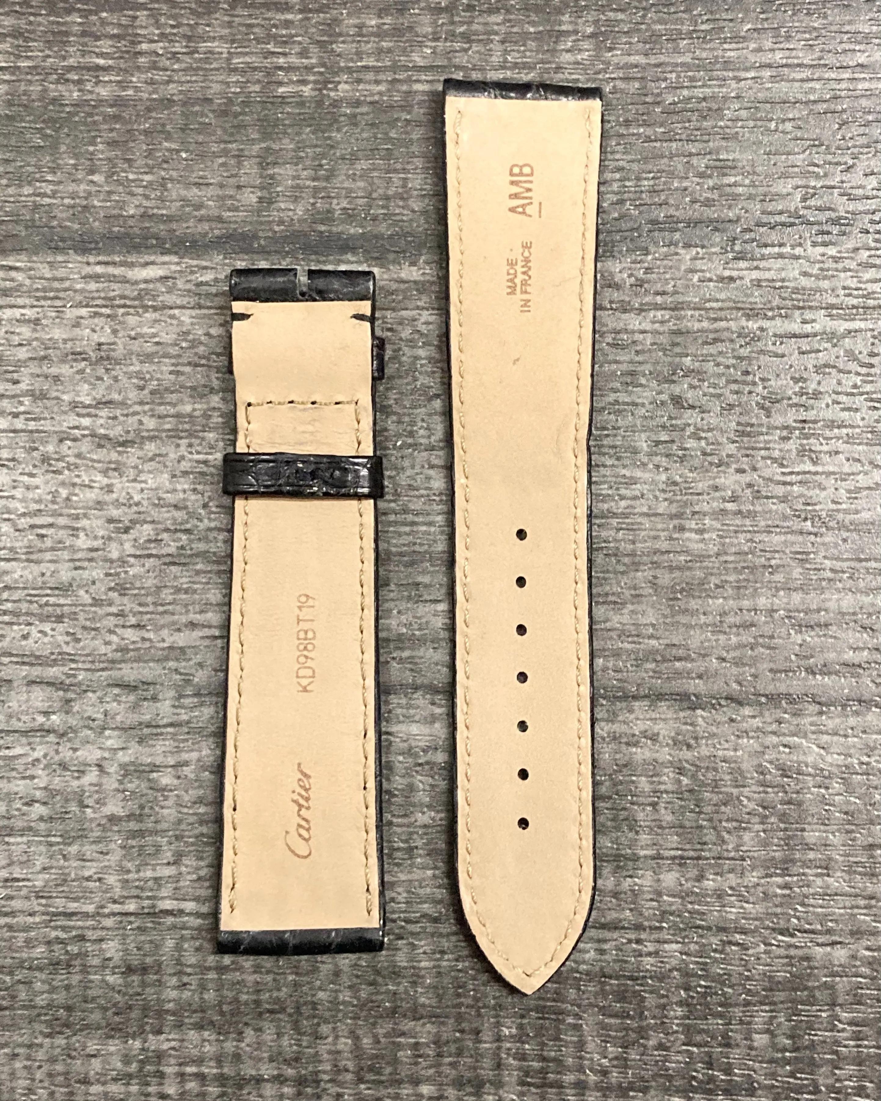CARTIER Black Alligator Padded Watch Strap  - $800 APR VALUE w/ CoA! ✓
