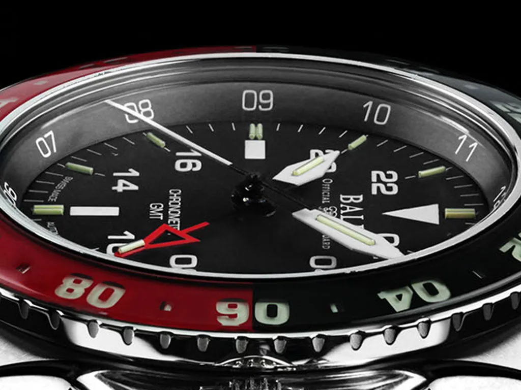 Engineer Hydrocarbon AeroGMT II Black/Red Ref. DG2018C-S3C-BK
