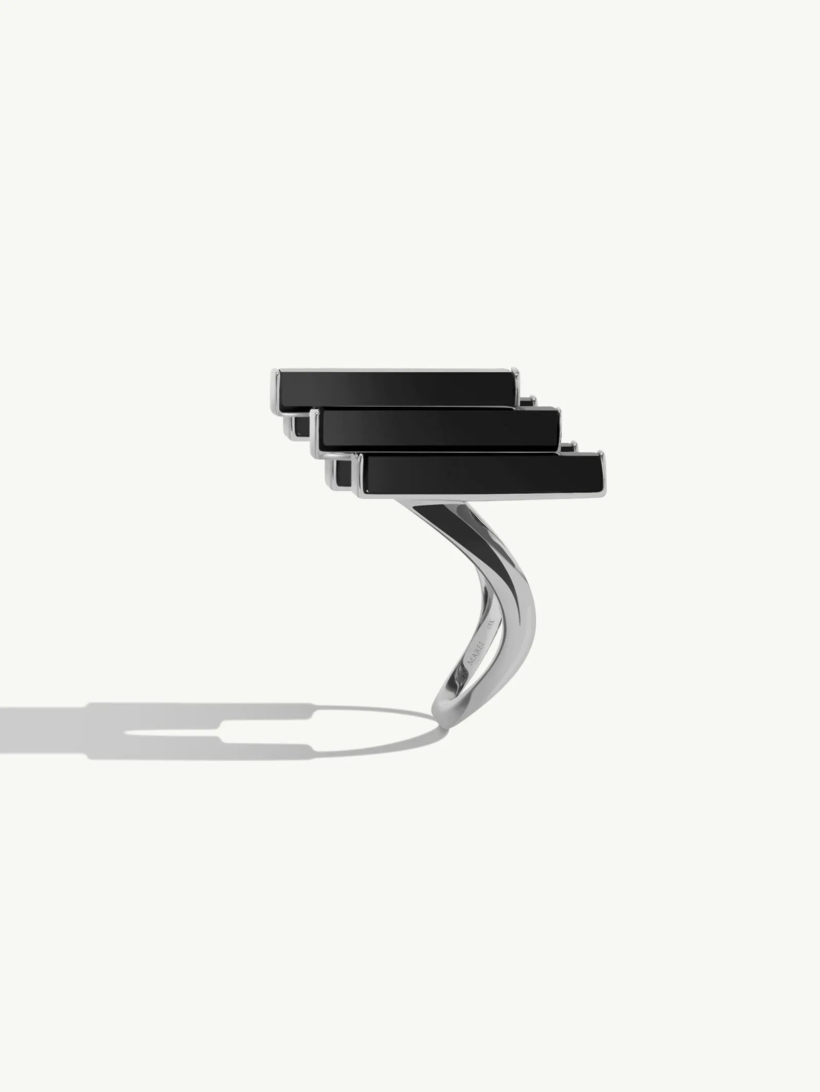 Invidia Black Onyx Column Ring In 18K White Gold