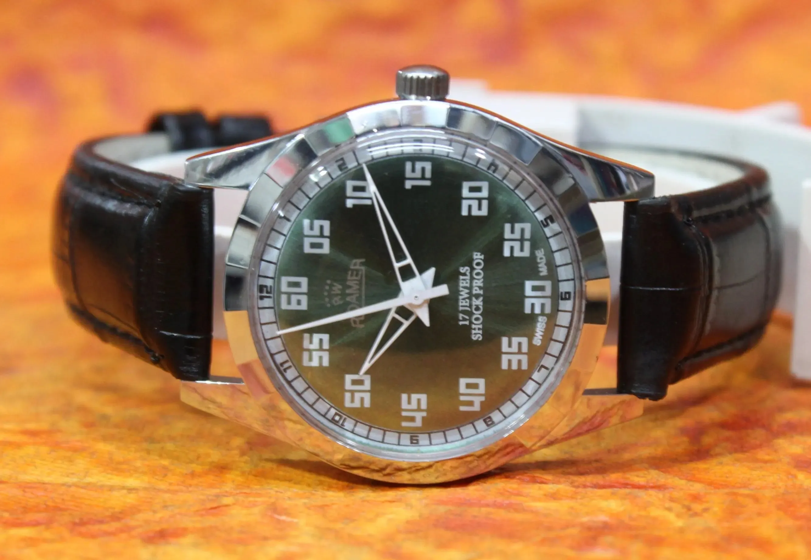 Roamer Vintage 17 Jewels FHF ST96 Mechanical Hand Winding Swiss Made Black Dial Wristwatch