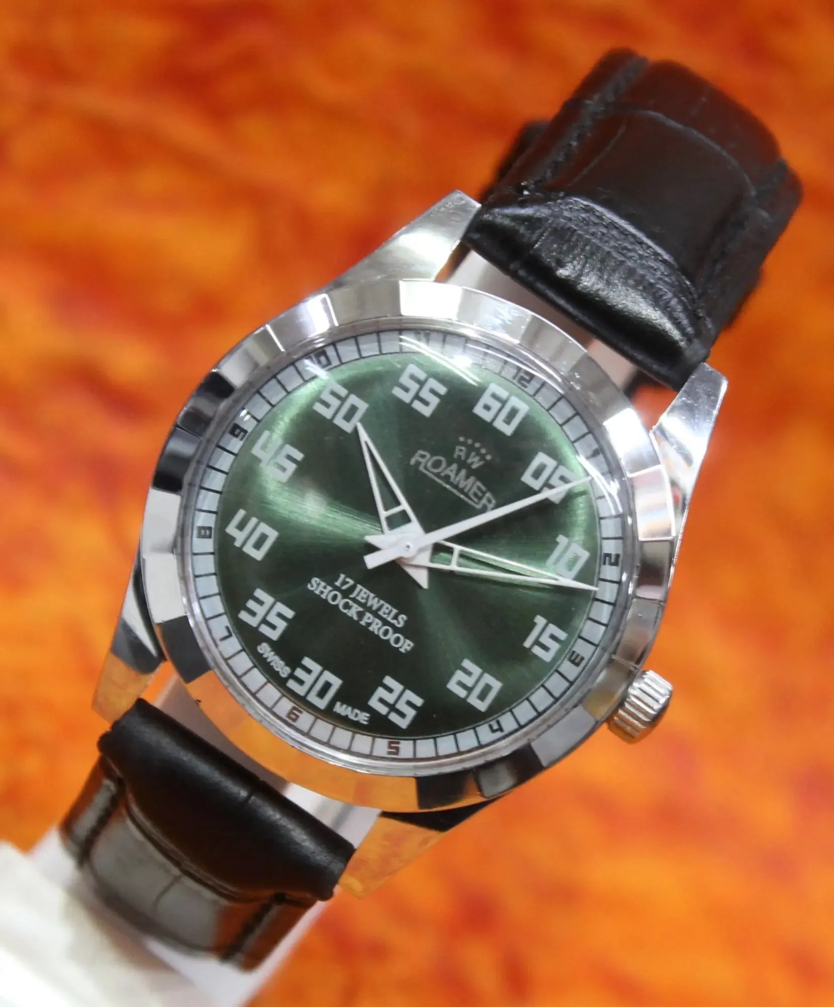 Roamer Vintage 17 Jewels FHF ST96 Mechanical Hand Winding Swiss Made Black Dial Wristwatch