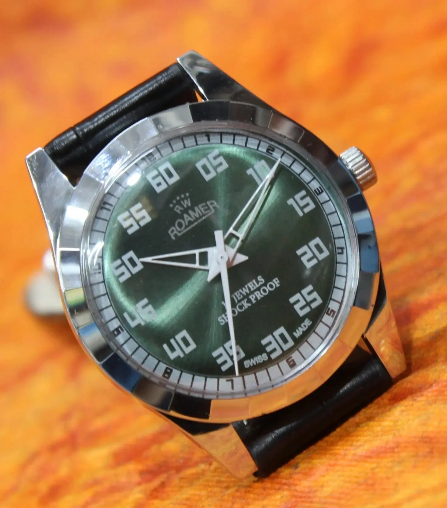 Roamer Vintage 17 Jewels FHF ST96 Mechanical Hand Winding Swiss Made Black Dial Wristwatch
