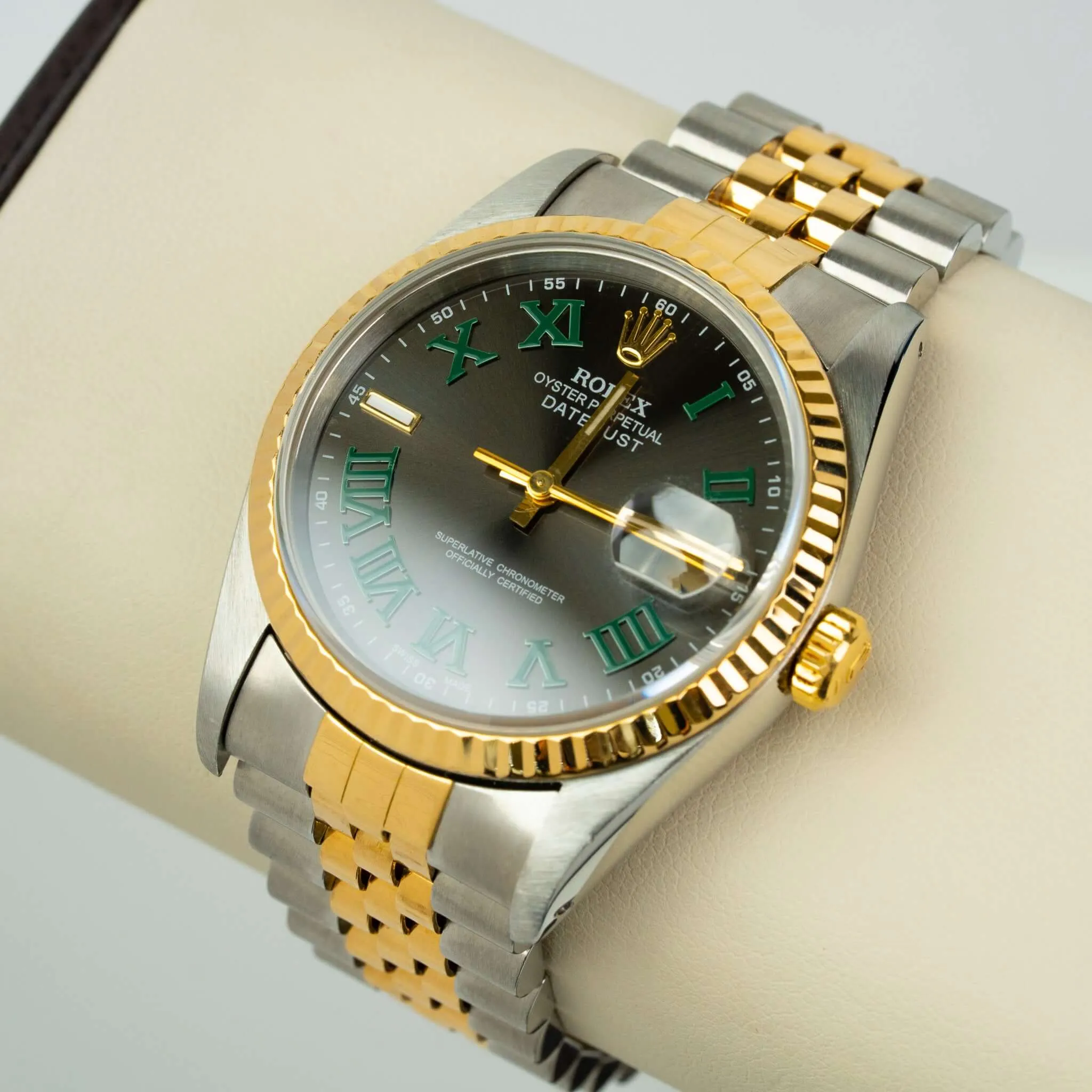 Rolex Datejust 36mm -16233- Grey Dial Jubelee Band