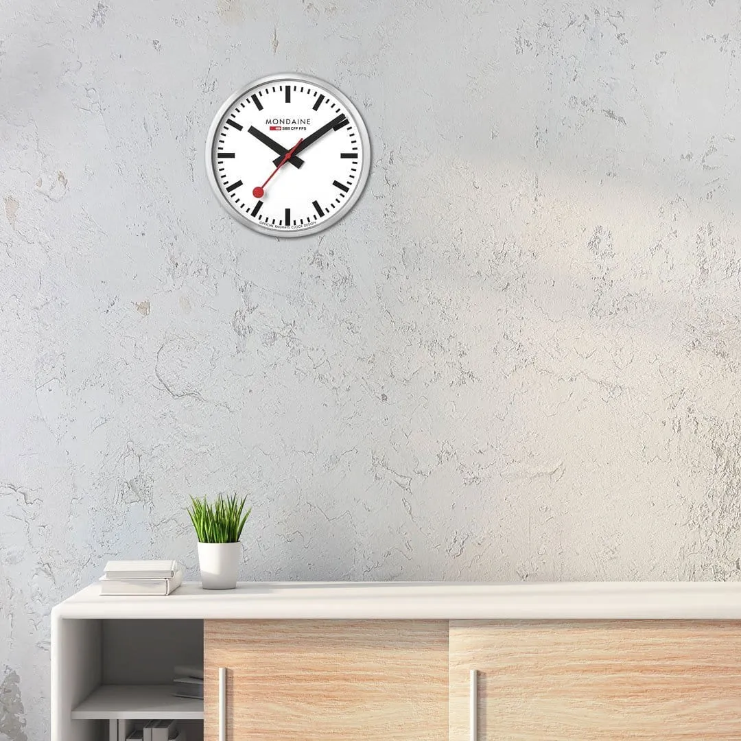 Silver Coloured Wall clock, 25 cm