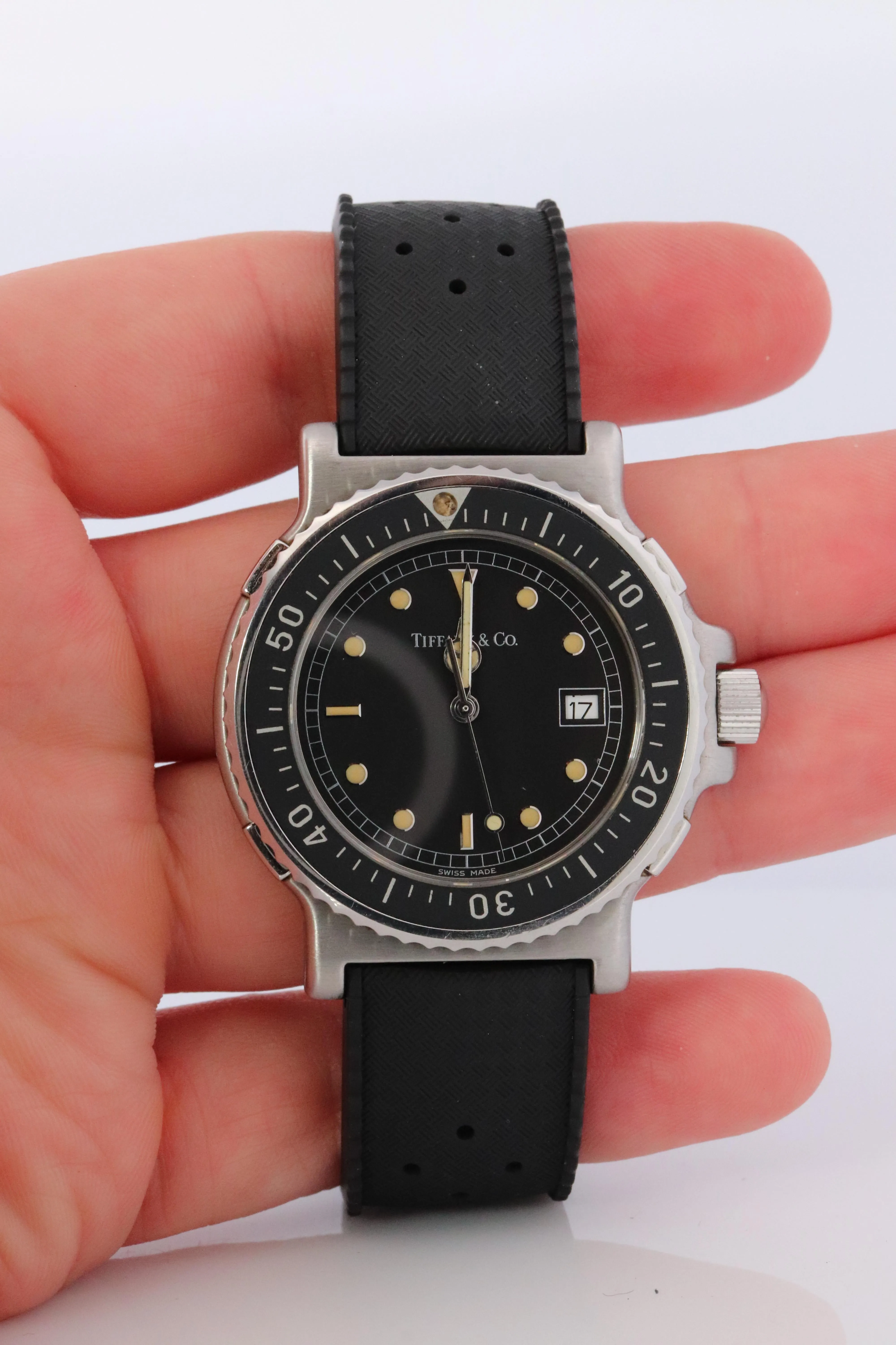 Tiffany and Co Diver Watch. SS Tiffany Co Mens M0711 40mm Watch