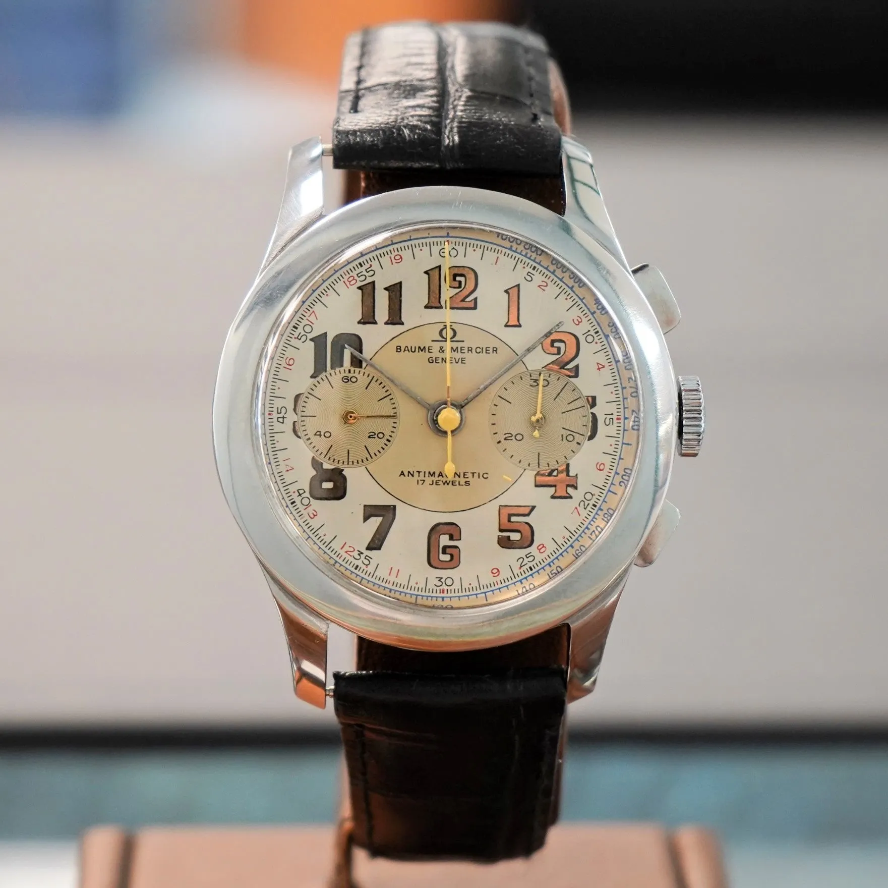 Vintage BAUME & MERCIER Geneve Chronograph Watch Antimagnetic 17 Jewels 39mm Swiss Made